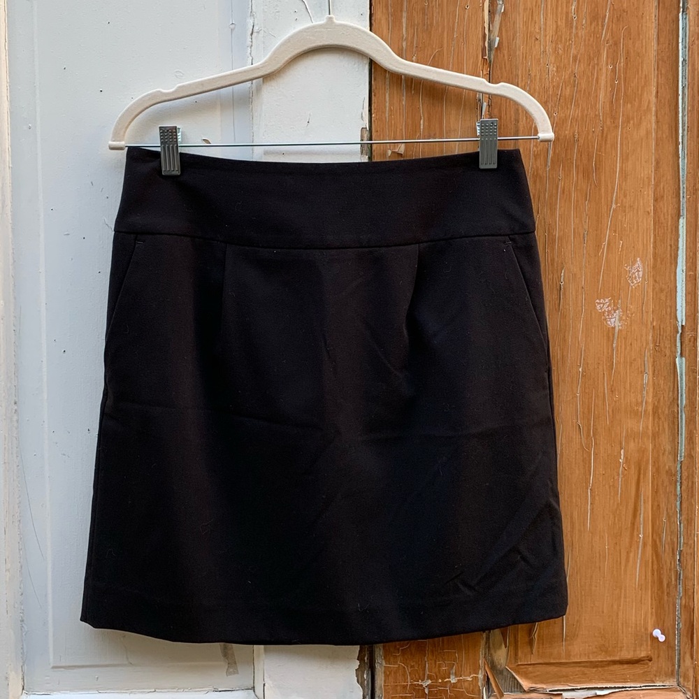 Loft black skirt Size 6